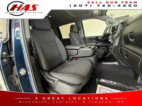 Used 2022 Chevrolet Silverado 2500 Custom w/ Custom Convenience Package AWD/4WD image 11