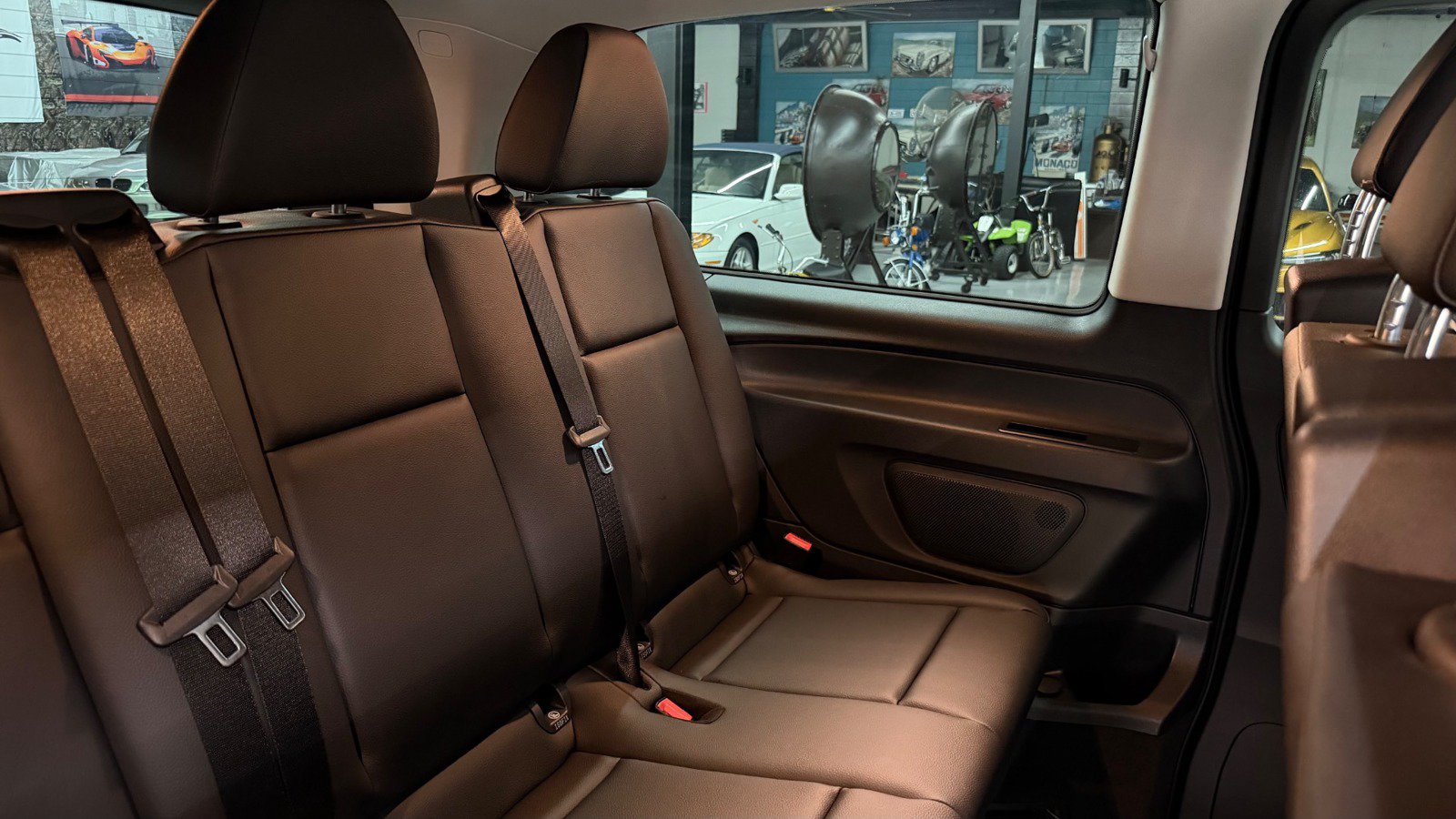 Used 2023 Mercedes-Benz Metris Passenger image 31