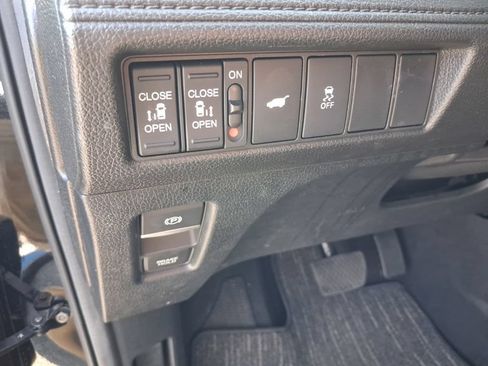 Certified 2025 Honda Odyssey EX-L image 25