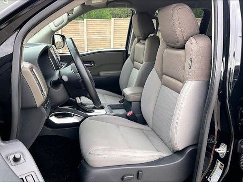 Certified 2022 Nissan Frontier SV RWD image 8