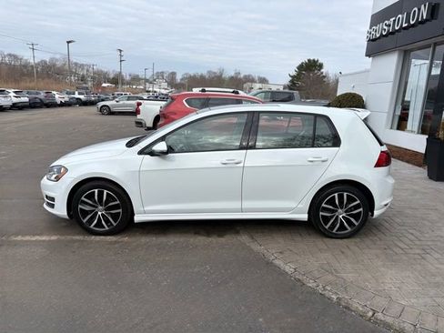 Used 2015 Volkswagen Golf SE w/ Golf Sport Package image 9