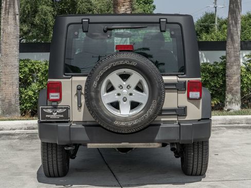 Used 2016 Jeep Wrangler Sport w/ Quick Order Package 24S AWD/4WD image 6
