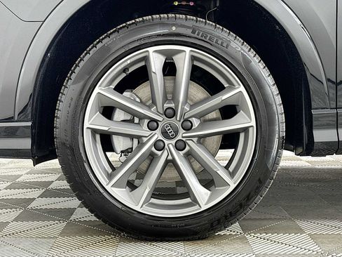 Certified 2025 Audi Q3 2.0T Premium w/ Convenience Package AWD/4WD image 29