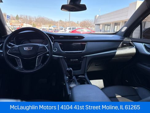 Used 2022 Cadillac XT5 Premium Luxury w/ LPO, Floor Liner Package image 13