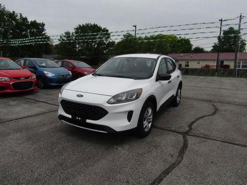 Used 2020 Ford Escape S AWD/4WD image 3