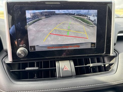 Used 2023 Toyota RAV4 LE FWD image 26