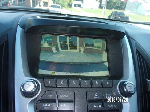 Used 2017 Chevrolet Equinox Premier w/ Enhanced Convenience Package FWD image 18
