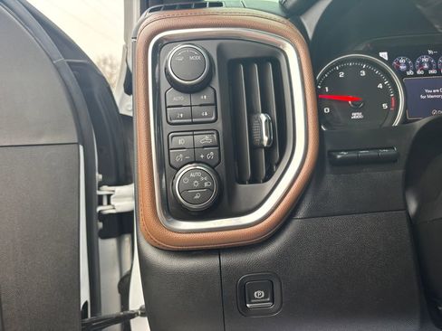 Used 2020 Chevrolet Silverado 2500 High Country w/ Z71 Off-Road Package image 23