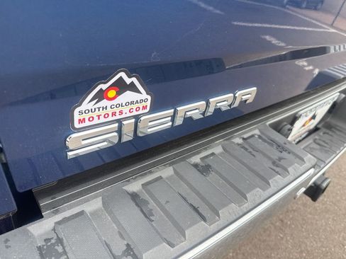 Used 2017 GMC Sierra 1500 SLT AWD/4WD image 12