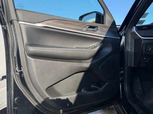 New 2026 Jeep Grand Cherokee Altitude image 27