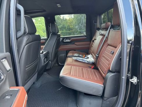 New 2026 GMC Sierra 2500 Denali Ultimate AWD/4WD image 14