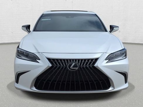 Certified 2024 Lexus ES 300h Ultra Luxury w/ Accessory Package (Z2) FWD image 2