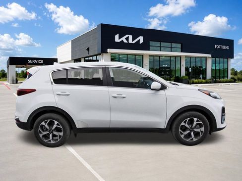 Used 2020 Kia Sportage LX FWD image 4