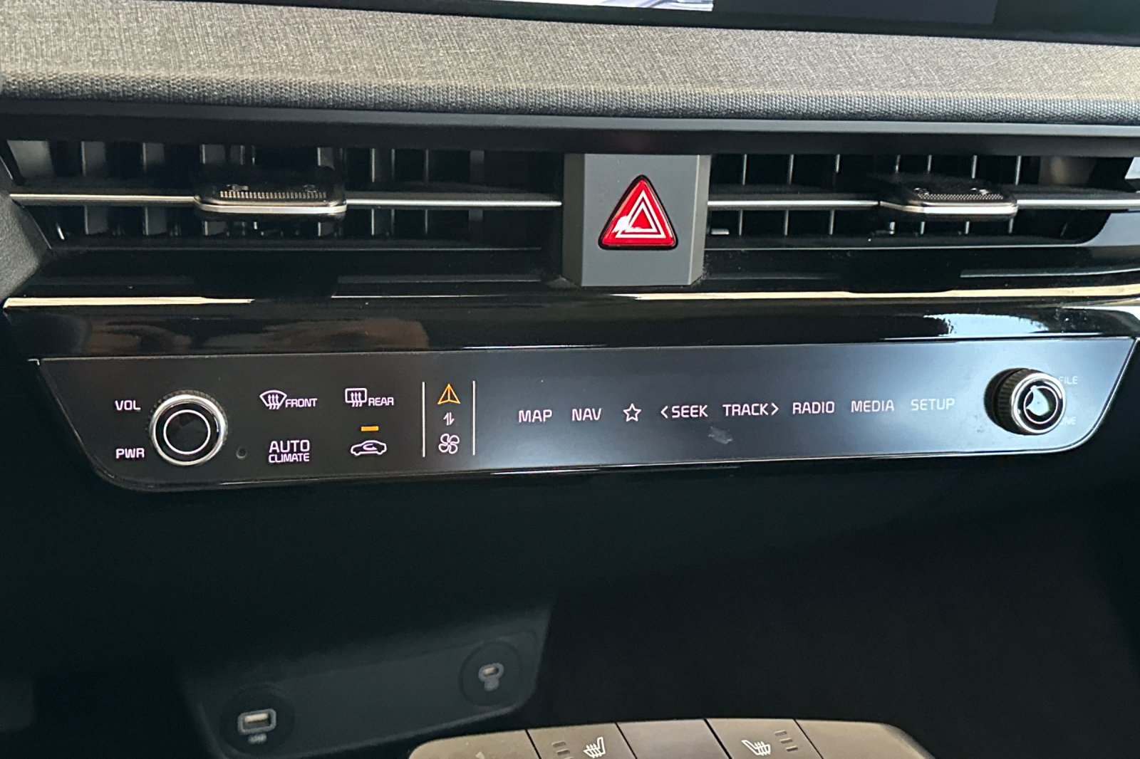 Certified 2024 Kia EV6 Light RWD image 23