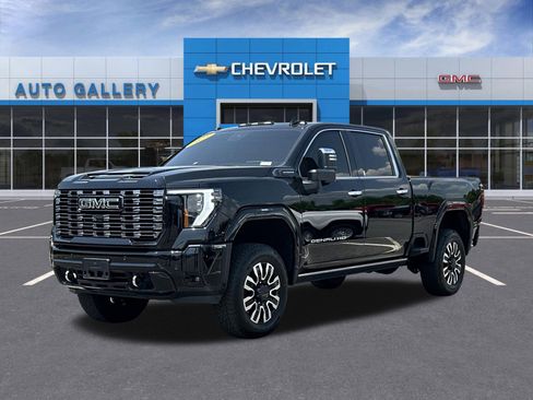 Certified 2025 GMC Sierra 2500 Denali Ultimate w/ Max Trailering Package AWD/4WD image 1