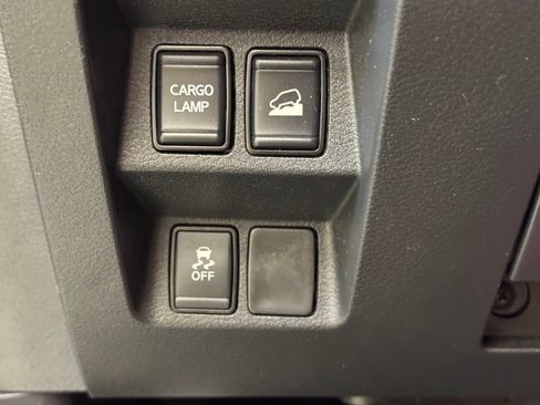 Used 2024 Nissan Frontier S w/ Technology Package AWD/4WD image 32