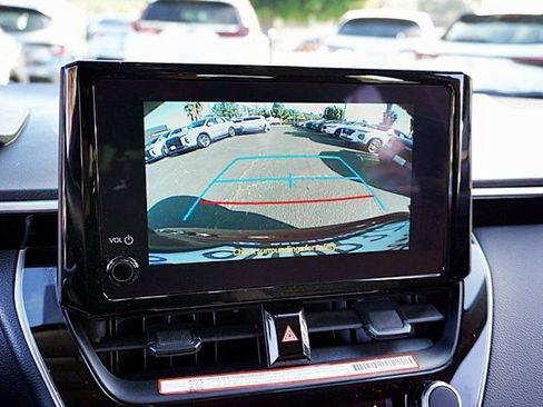 Used 2026 Toyota Corolla LE w/ Carpet Mat Package (TMS) image 25