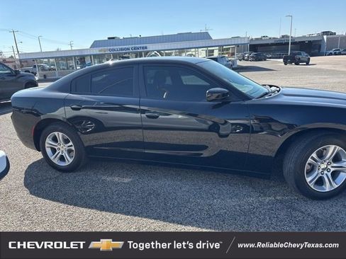 Used 2023 Dodge Charger SXT image 8