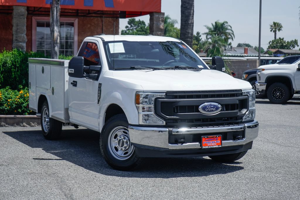 Used 2022 Ford F250 XL w/ Power Equipment Group RWD image 2