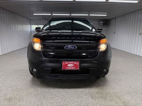 Used 2015 Ford Explorer Sport w/ Equipment Group 401A AWD/4WD image 2