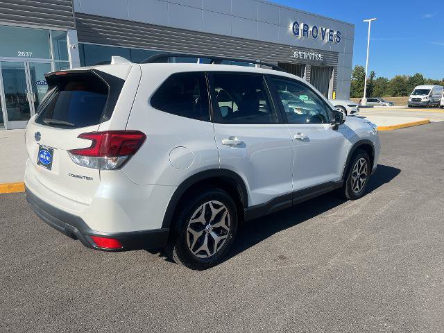 Used 2021 Subaru Forester Premium AWD/4WD image 4