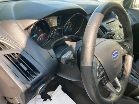 Used 2017 Ford Focus SE w/ Cold Weather Package image 17