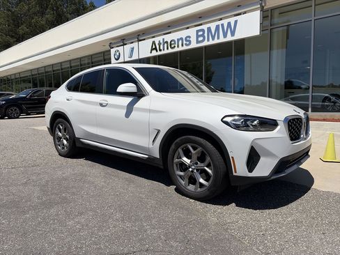 Certified 2025 BMW X4 xDrive30i AWD/4WD image 2