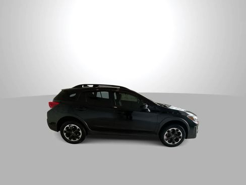 Used 2022 Subaru Crosstrek 2.0i Premium w/ Moonroof Package AWD/4WD image 9
