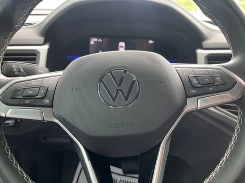 Certified 2022 Volkswagen Atlas Cross Sport SE AWD/4WD image 21