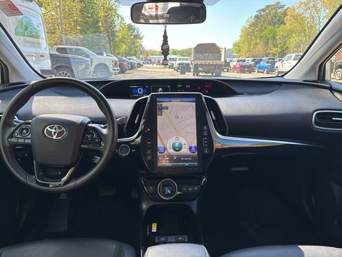 Used 2021 Toyota Prius Prime XLE w/ Carpet Mat Package (TMS) image 10
