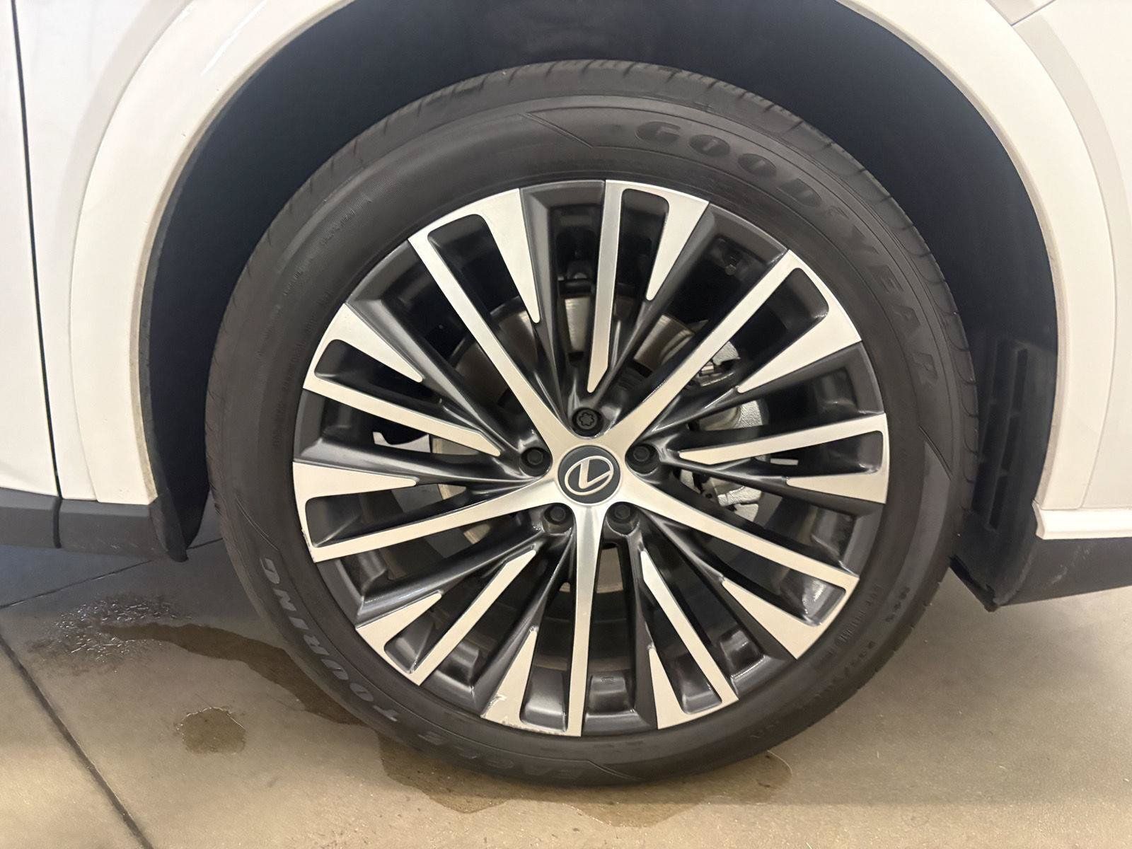 Used 2026 Lexus RX 350 w/ Convenience Package AWD/4WD image 51