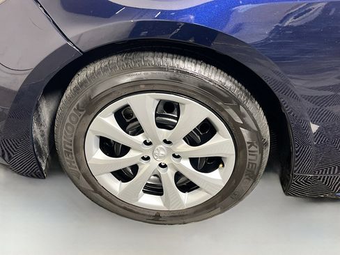 Used 2023 Toyota Corolla LE image 13