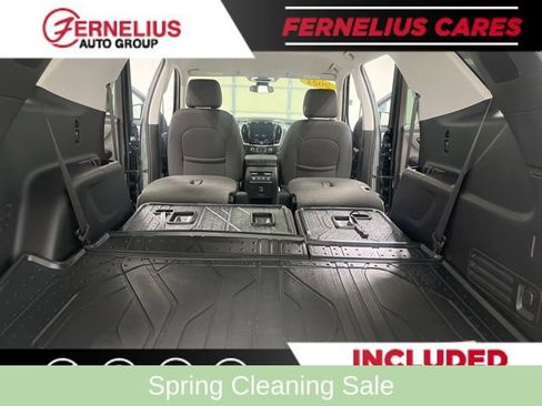 Used 2021 Chevrolet Traverse LT FWD image 24