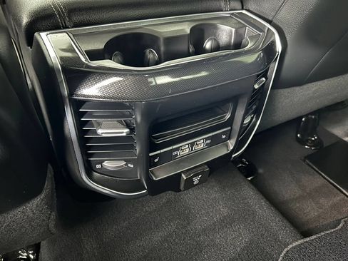 Used 2022 RAM 2500 Laramie AWD/4WD image 15