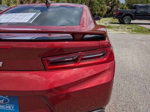 Used 2018 Chevrolet Camaro SS RWD image 12