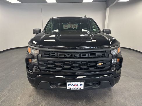 Used 2024 Chevrolet Silverado 1500 Custom image 3
