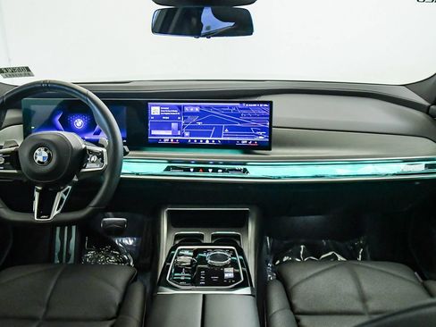 Certified 2023 BMW 740i RWD image 15