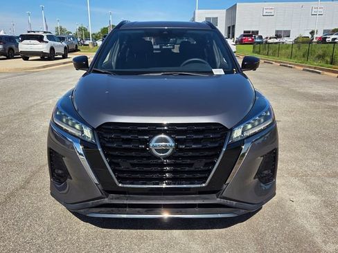 Used 2024 Nissan Kicks SR w/ Interior Electronics Package FWD image 2