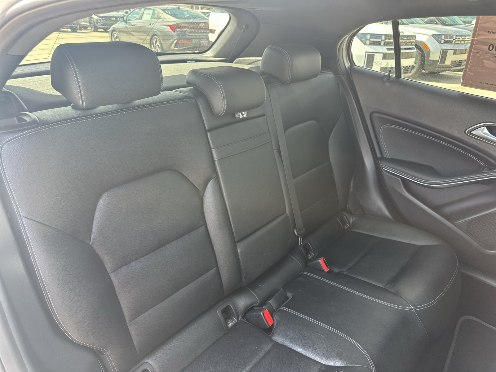Used 2018 Mercedes-Benz GLA 250 4MATIC w/ Premium Package image 36