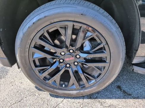 Certified 2023 GMC Yukon Denali AWD/4WD image 13