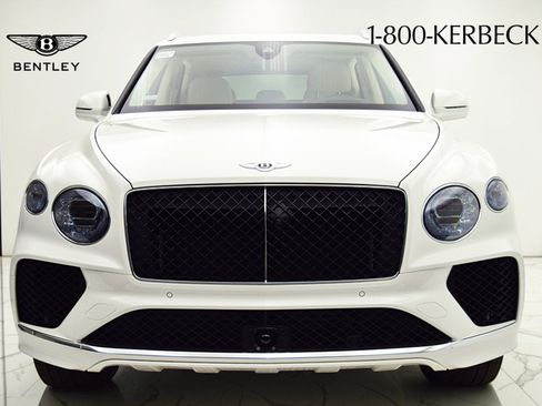 Used 2024 Bentley Bentayga AWD/4WD image 17