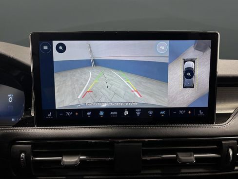 Used 2023 Lincoln Corsair AWD w/ Equipment Group 101A image 10