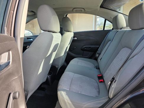 Used 2014 Chevrolet Sonic LS image 10