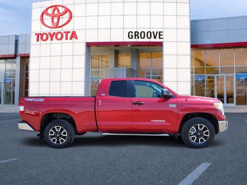Used 2016 Toyota Tundra SR5 w/ TRD Off Road Package AWD/4WD image 7