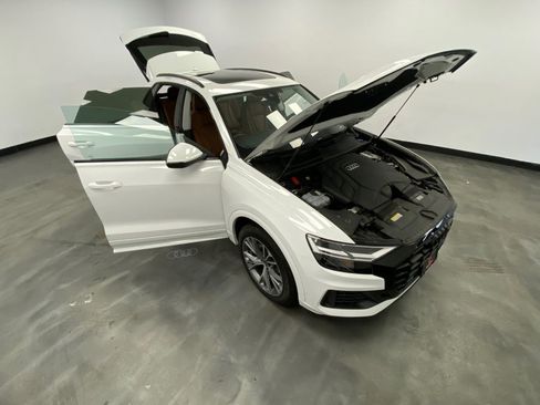 Used 2022 Audi Q8 Premium AWD/4WD image 55