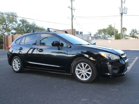 Used 2014 Subaru Impreza 2.0i Premium w/ All-Weather Package w/CVT image 14