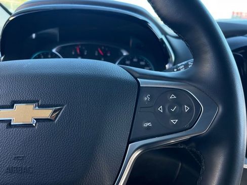 Used 2023 Chevrolet Traverse LT image 14