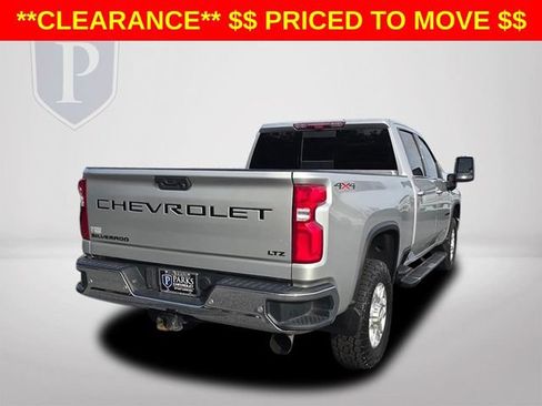 Used 2020 Chevrolet Silverado 3500 LTZ w/ Technology Package AWD/4WD image 8