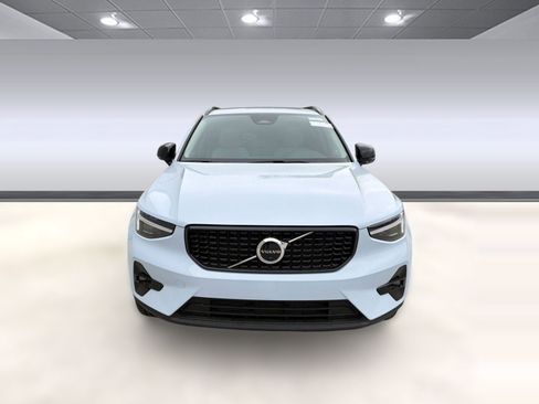 New 2026 Volvo XC40 B5 Plus w/ Protection Package Premier AWD/4WD image 6