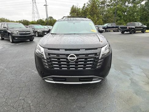 Used 2026 Nissan Pathfinder SL FWD image 17
